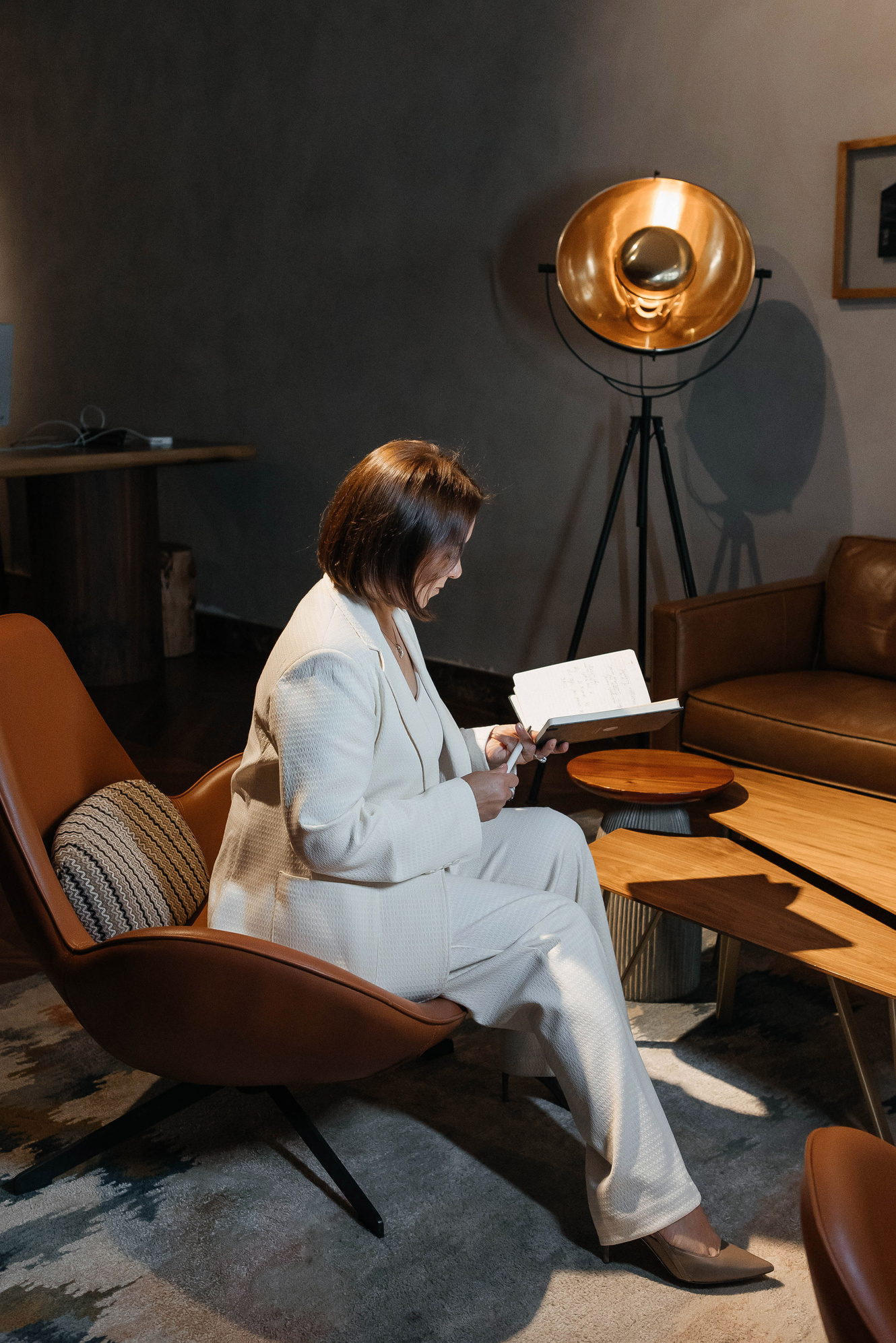 Evgeniia Konechnykh in a professional consultation setting